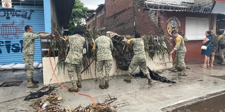 UEPC Colima atiende incidentes por la lluvia de este domingo; no hay reporte de víctimas fatales
