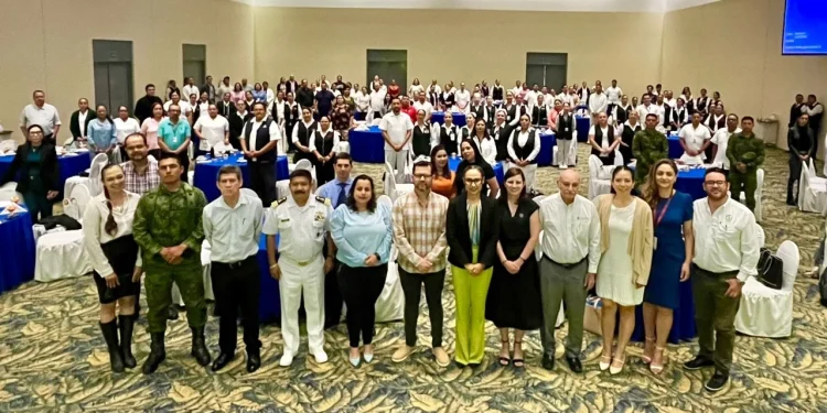 Sector Salud de Colima refuerza conocimientos en Vacunación Universal