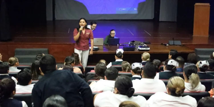 Salud Colima concluyó jornadas de capacitación sobre Vacunación Universal