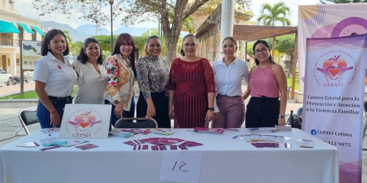 Cepavi ofreció Feria contra la Violencia a Niñas, Adolescentes y Mujeres en Minatitlán