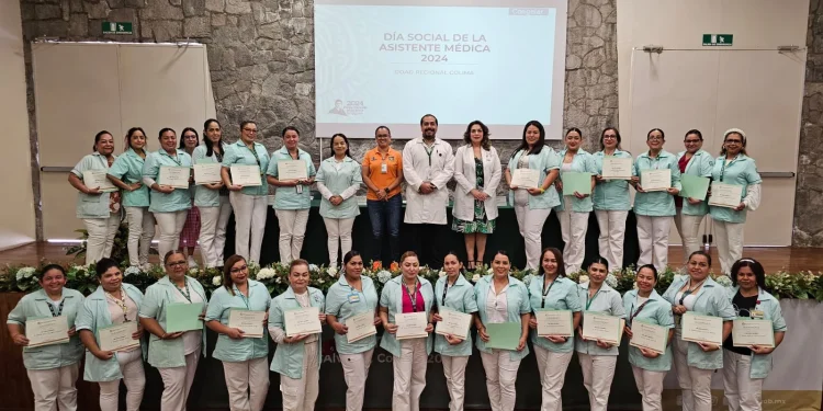Reconoce IMSS Colima el trabajo de las Asistentes Médicas, primer contacto con la derechohabiencia