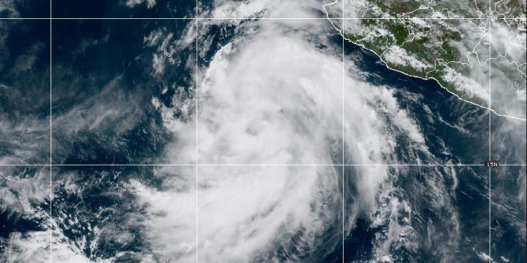 Depresión tropical Tres-E ya evolucionó a Tormenta Tropical ‘Carlotta