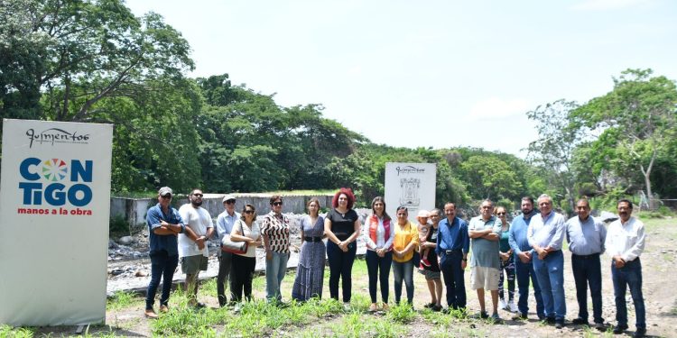 Entrega Margarita Moreno obras de protección a vecinos del Río Colima