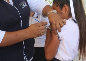 Salud Colima: vacuna contra VPH es la mejor prevención del cáncer de cuello uterino