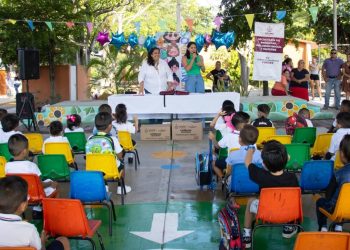 Prosigue este lunes la entrega de ColiBecas Mochilas y Útiles en preescolares de Colima