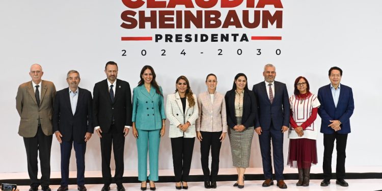 Indira Vizcaíno propuso a Claudia Sheinbaum proyectos de captación de agua, salud, carreteras, puerto y transporte público