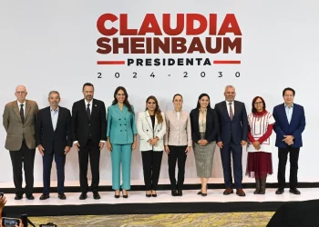 Indira Vizcaíno propuso a Claudia Sheinbaum proyectos de captación de agua, salud, carreteras, puerto y transporte público