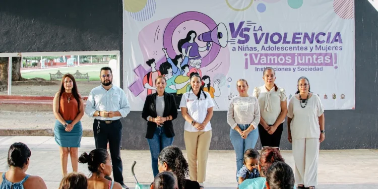 Con Feria de Servicios, Gobierno de Colima atiende a mujeres de Ixtlahuacán