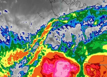 ‘John’ ya es Huracán categoría 1; UEPC Colima está en alerta máxima