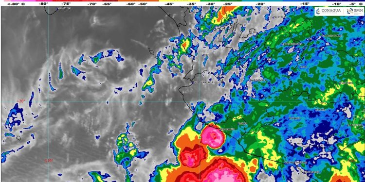 Colima permanece en alerta roja y riesgo máximo por ‘John’; están suspendidas actividades no esenciales