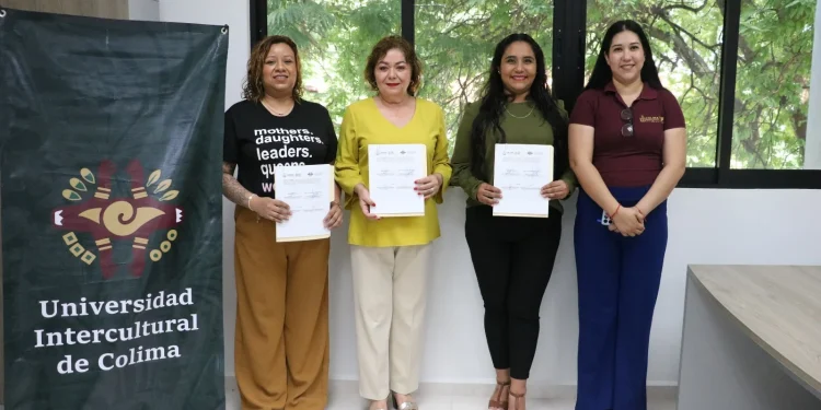 DIF Estatal Colima y UIC firman convenio para apoyar a madres y padres estudiantes