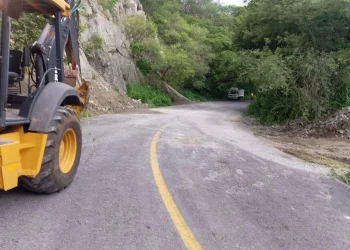Seidum libera carriles en el tramo Jala-Madrid