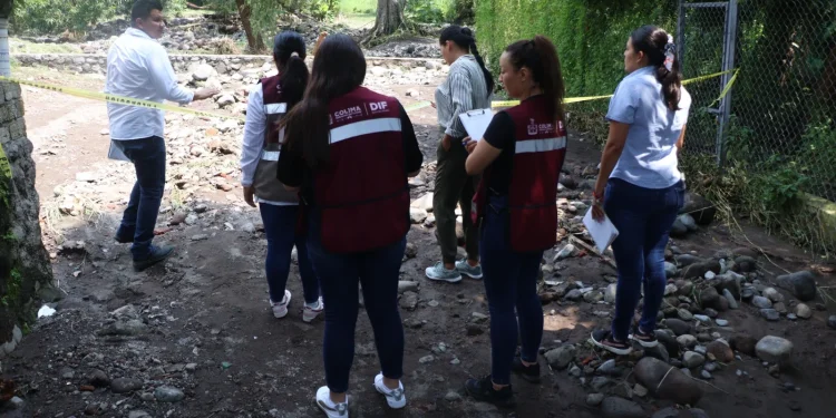 DIF Estatal Colima apoya a familias afectadas por las lluvias, en Cuauhtémoc