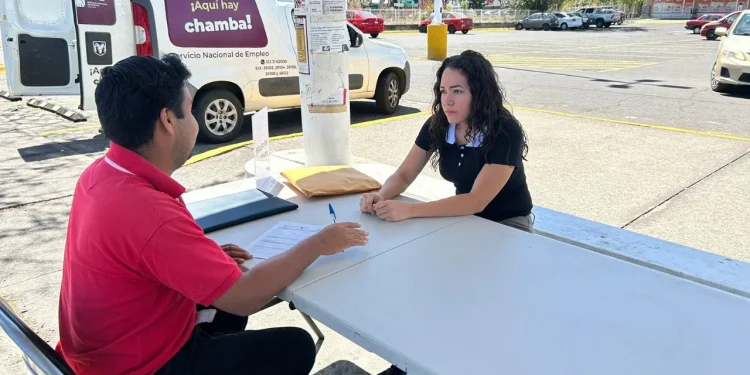 Con ‘Chamba Móvil’, Trabajo Colima y SNE ofertan empleos directos a familias