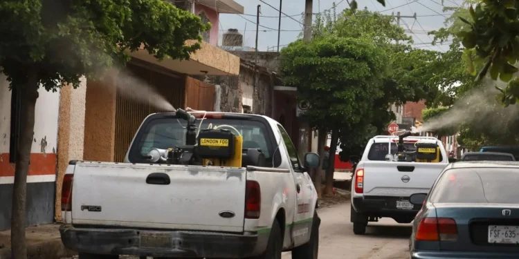 Salud Colima fumiga hoy en Manzanillo, Tecomán y Villa de Álvarez