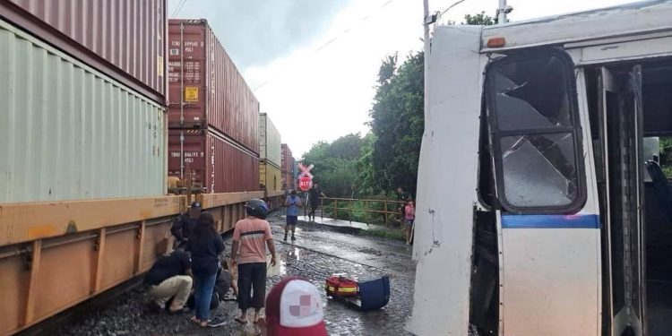 Movilidad vigilará reparación de daños a personas lesionadas en hecho de tránsito en Coquimatlán