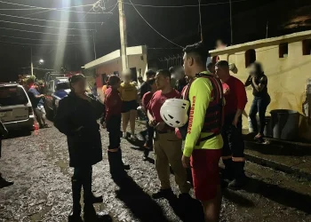 UEPC Colima atendió a población en zonas de riesgo, tras las lluvias de este miércoles