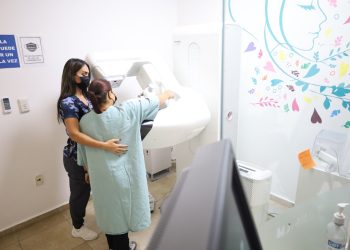 Vida saludable reduce riesgo de cáncer de mama, reitera Salud Colima