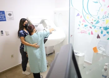 Vida saludable reduce riesgo de cáncer de mama, reitera Salud Colima