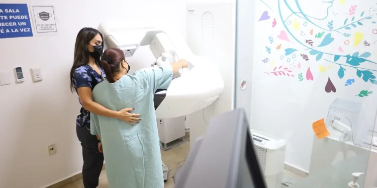 Vida saludable reduce riesgo de cáncer de mama, reitera Salud Colima