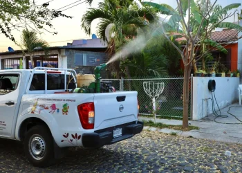 Este lunes y martes, Salud Colima fumiga en casi cien colonias y localidades de 5 municipios