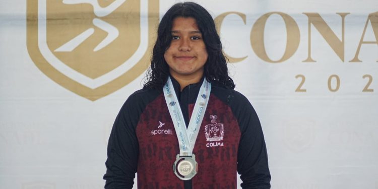 Colimense Yesenia Flores logra medalla de plata en Paranacionales Conade 2024