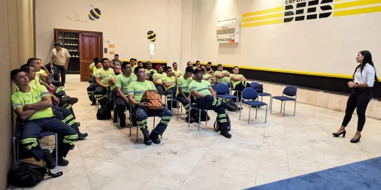 Fiscalía General del Estado de Colima visitó las instalaciones de Grupo Modelo.