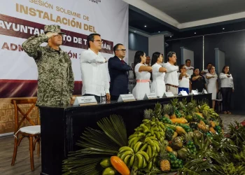 El Fiscal General del Estado, Bryant Alejandro García Ramírez, participó en la toma de protesta del nuevo presidente municipal de Tecomán, Armando Reyna y de Alexis Verduzco Presidente Municipal de Ixtlahuacan.