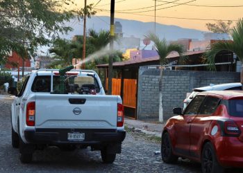 Este miércoles fumiga Salud Colima en 29 colonias de 4 municipios y centro de Villa de Álvarez