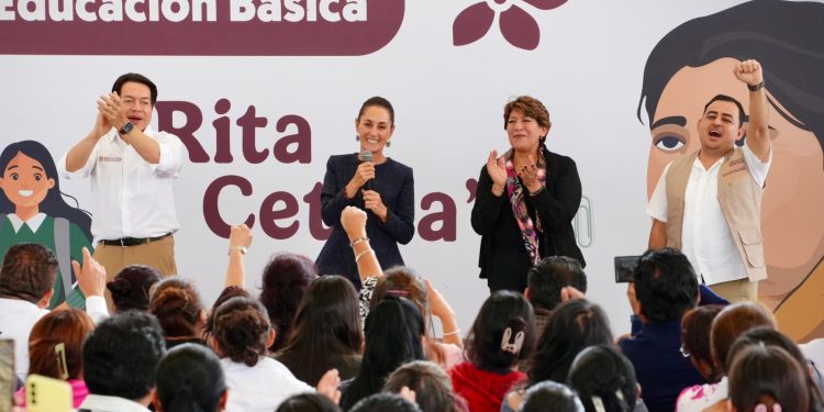 Coordinador Nacional de Becas para el Bienestar Julio León Trujillo, acude a asamblea informativa en el Estado de México