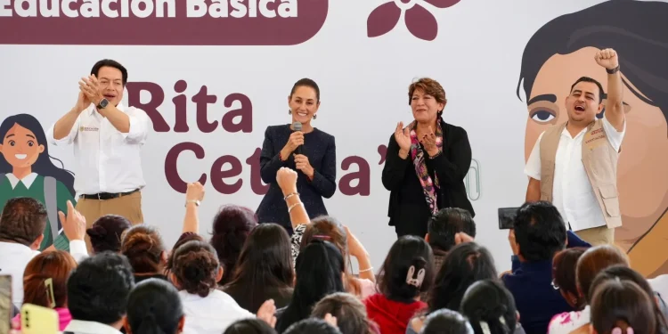 Coordinador Nacional de Becas para el Bienestar Julio León Trujillo, acude a asamblea informativa en el Estado de México