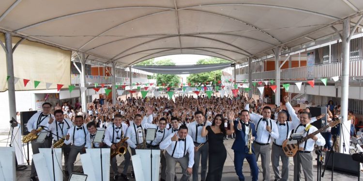 Con la Orquesta Colorado Naranjo continúa la Muestra Itinerante de Teatro, Música y Danza por escuelas de Colima