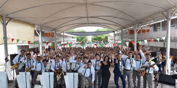Con la Orquesta Colorado Naranjo continúa la Muestra Itinerante de Teatro, Música y Danza por escuelas de Colima