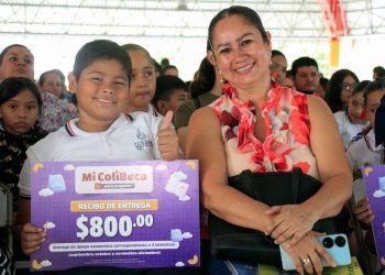 Sigue la entrega de Mi ColiBeca para Empezar en La Villa; este miércoles llega a más de 3,300 estudiantes de primaria