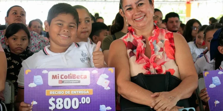 Sigue la entrega de Mi ColiBeca para Empezar en La Villa; este miércoles llega a más de 3,300 estudiantes de primaria