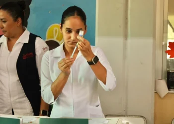 Inició campaña de vacunación para temporada invernal contra Influenza y Covid-19