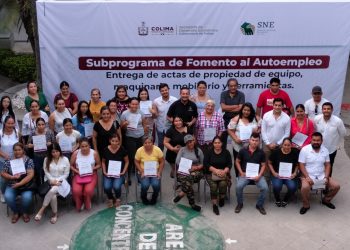 Gobierno Colima entrega actas de propiedad para 39 proyectos beneficiados con Fomento al Autoempleo