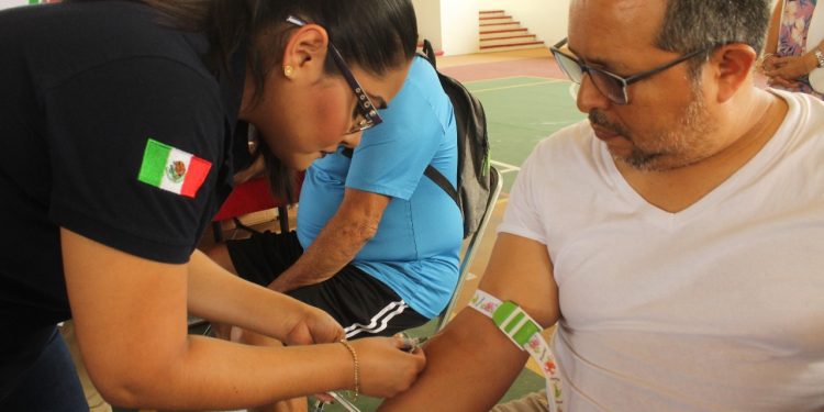 Recomienda Salud Colima revisar la próstata a partir de 40 años; ofrece pruebas gratis de antígeno prostático