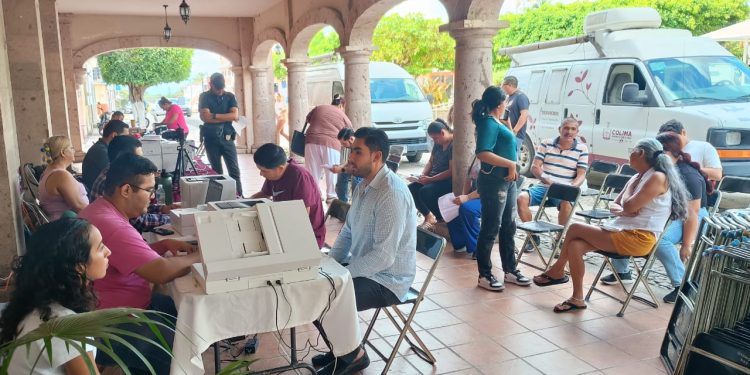 Movilidad Colima expide licencias de conducir con descuento, en Cuauhtémoc