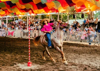 Exitosa carrera de polos en la Feria de Colima, con 34 participantes