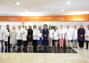 Aprueba H. Consejo Técnico del IMSS nombramiento de tres directoras normativas y 11 representantes estatales