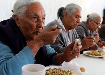 Salud Colima invita a pacientes crónicos a cuidar su alimentación y mantener el tratamiento