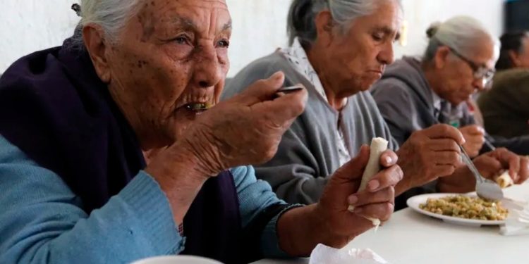 Salud Colima invita a pacientes crónicos a cuidar su alimentación y mantener el tratamiento