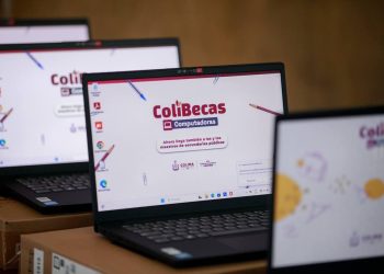 Gobernadora Indira Vizcaíno entrega ColiBecas Computadoras a docentes y estudiantes