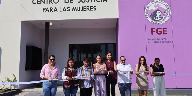 Esta mañana el Fiscal General del Estado, Bryant Alejandro García Ramírez, acudió a la inauguración del nuevo Centro de Justicia para las Mujeres en el municipio de Manzanillo FGE