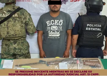 Policía Estatal de Colima y Marina detienen a presunto responsable de violación a la Ley Federal de Armas de Fuego y Explosivos FGE
