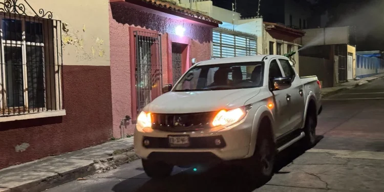 Este viernes, Salud Colima intensificará la fumigación contra el dengue en Villa de Álvarez y Manzanillo