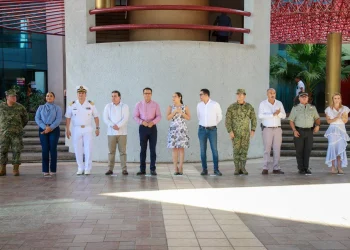 Indira Vizcaíno agradece a todo el personal del gobierno por acompañarla en su esfuerzo para transformar a Colima