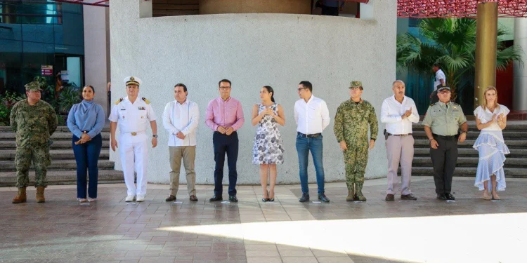 Indira Vizcaíno agradece a todo el personal del gobierno por acompañarla en su esfuerzo para transformar a Colima