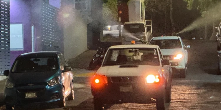 Salud Colima fumiga de nuevo en Manzanillo y Villa de Álvarez, este viernes